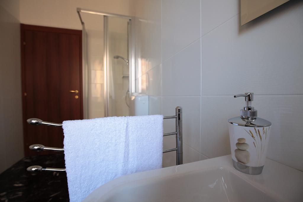 B&B Tari Syracuse Bagian luar foto