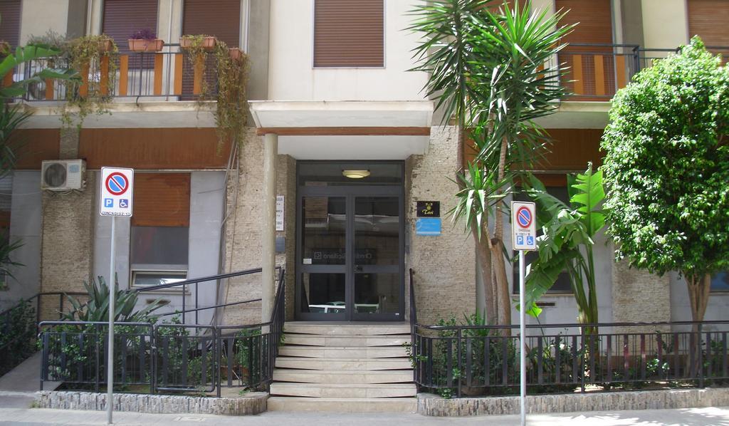 B&B Tari Syracuse Bagian luar foto